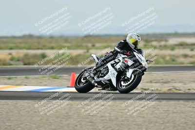 media/Apr-18-2025-TrackDaz (Fri) [[45f5874c44]]/C Group/Session 1 (Turn 7)/